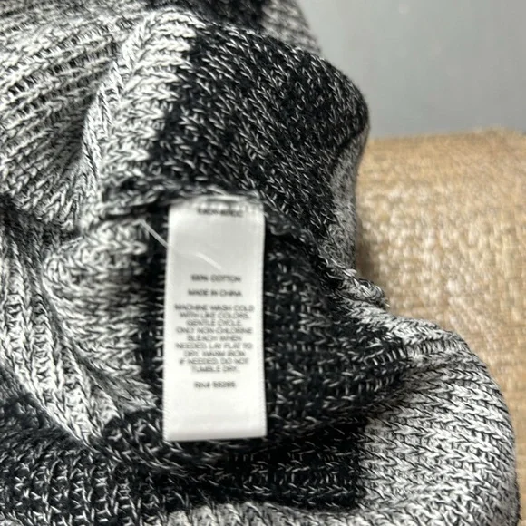 Express Stripe Sweater ~ Size M - Picture 6 of 6